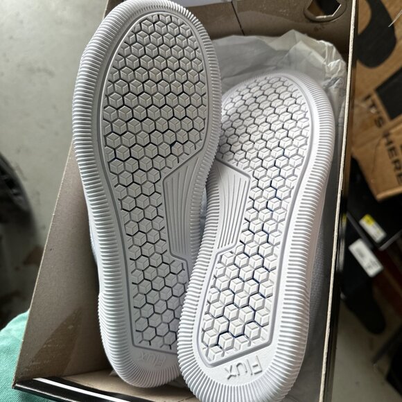 Flux Adapt Trainer Barefoot Triple White Knit White Sole Men 7 Women 8 main image 9